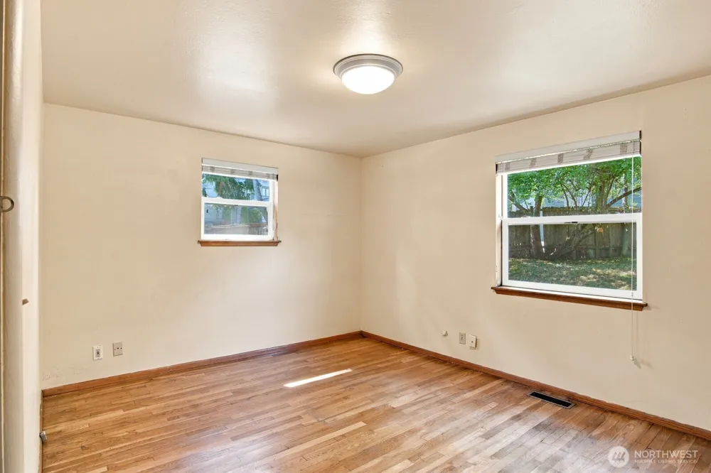 3839 145th Avenue SE Bellevue, WA 98006