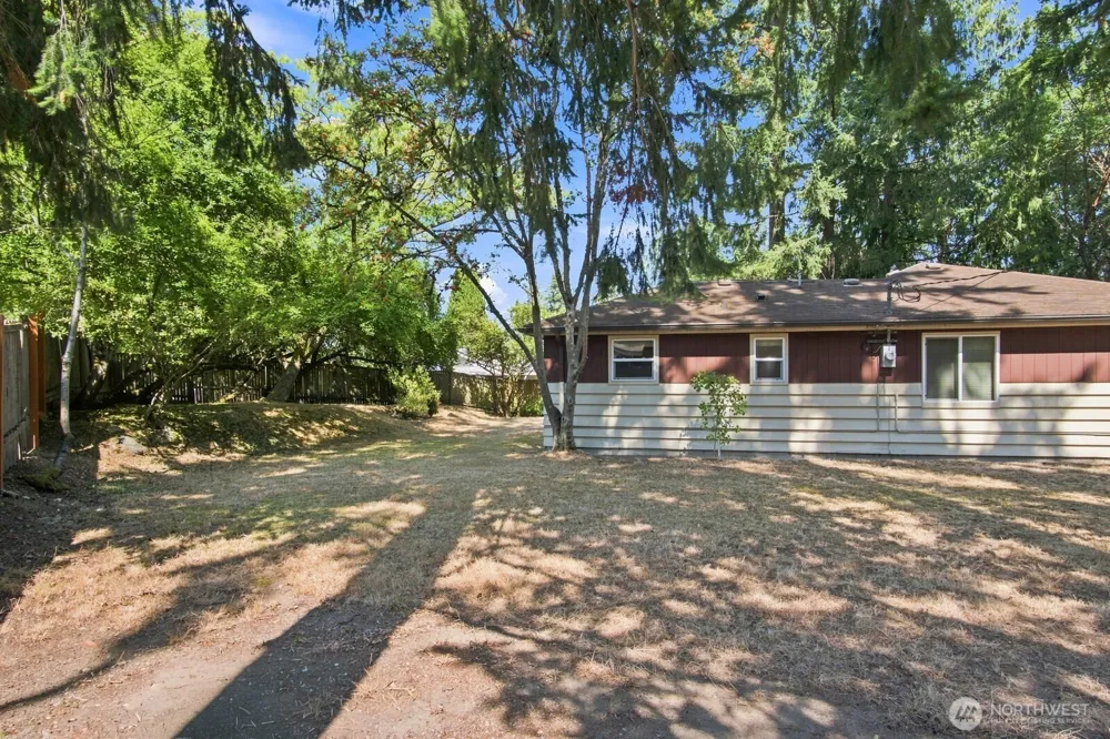 3839 145th Avenue SE Bellevue, WA 98006