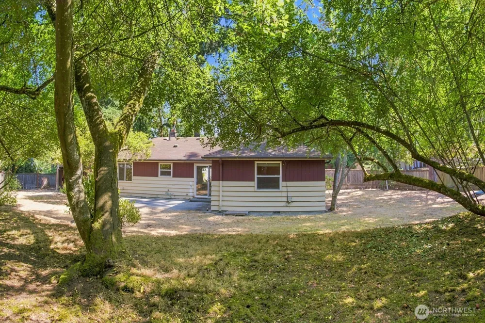 3839 145th Avenue SE Bellevue, WA 98006