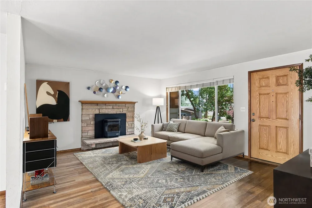 3839 145th Avenue SE Bellevue, WA 98006