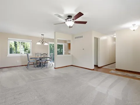 1071 Meadowlark Drive
