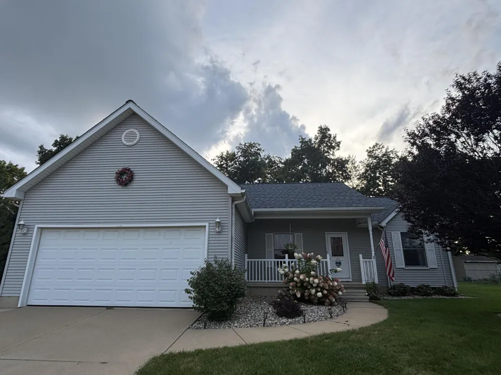 1318 Catsyl Road Leoni Township, MI 49203