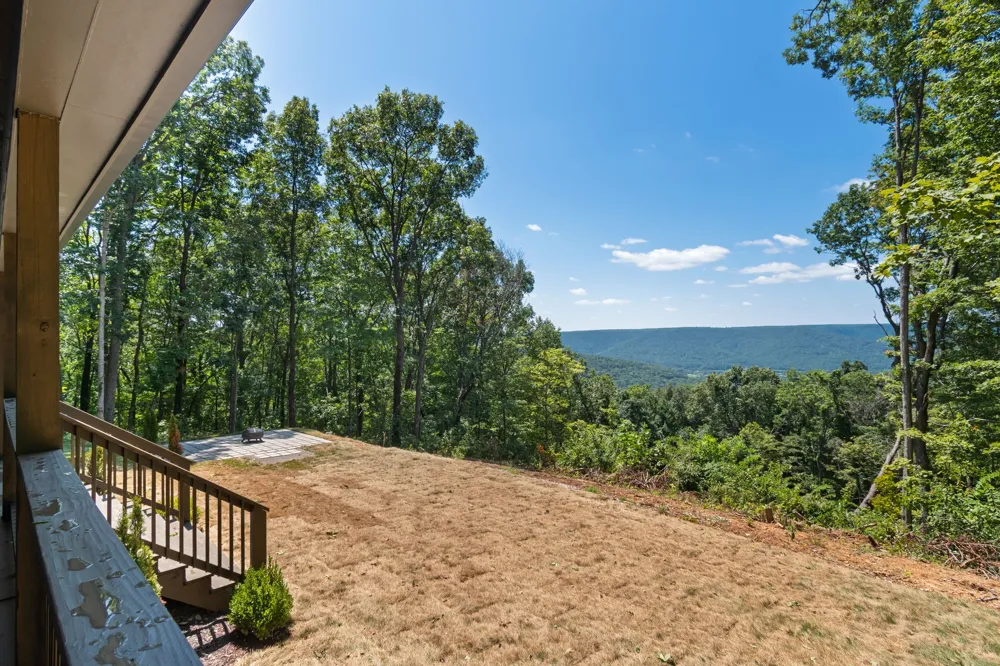 900 Valley View Drive Altamont, TN 37301