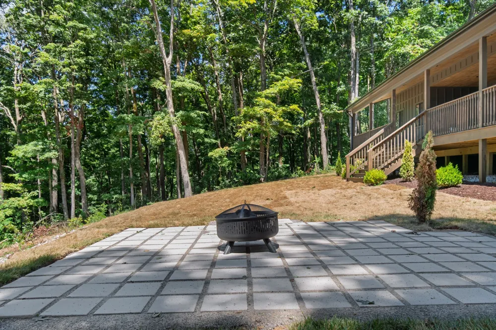 900 Valley View Drive Altamont, TN 37301