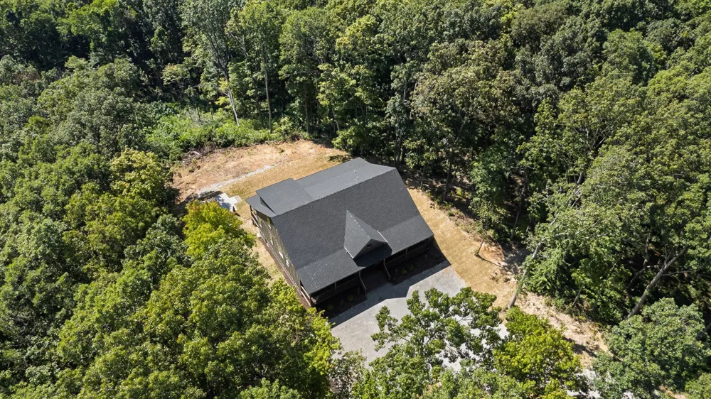 900 Valley View Drive Altamont, TN 37301