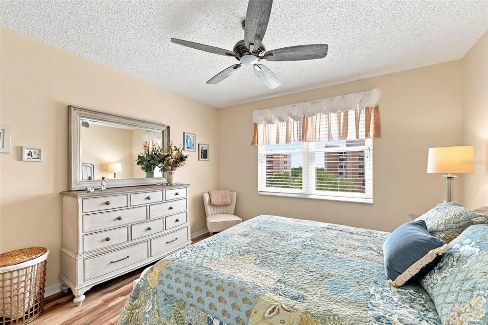6450 SHORELINE DRIVE #9306 Seminole, FL 33708