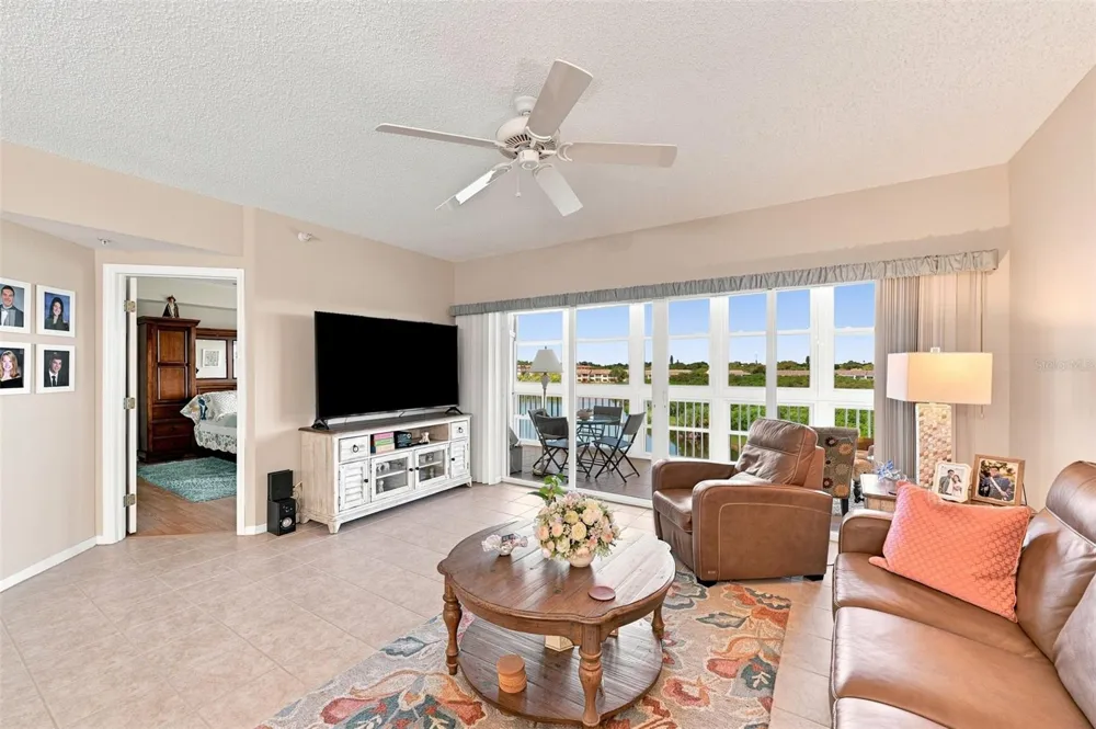 6450 SHORELINE DRIVE #9306 Seminole, FL 33708