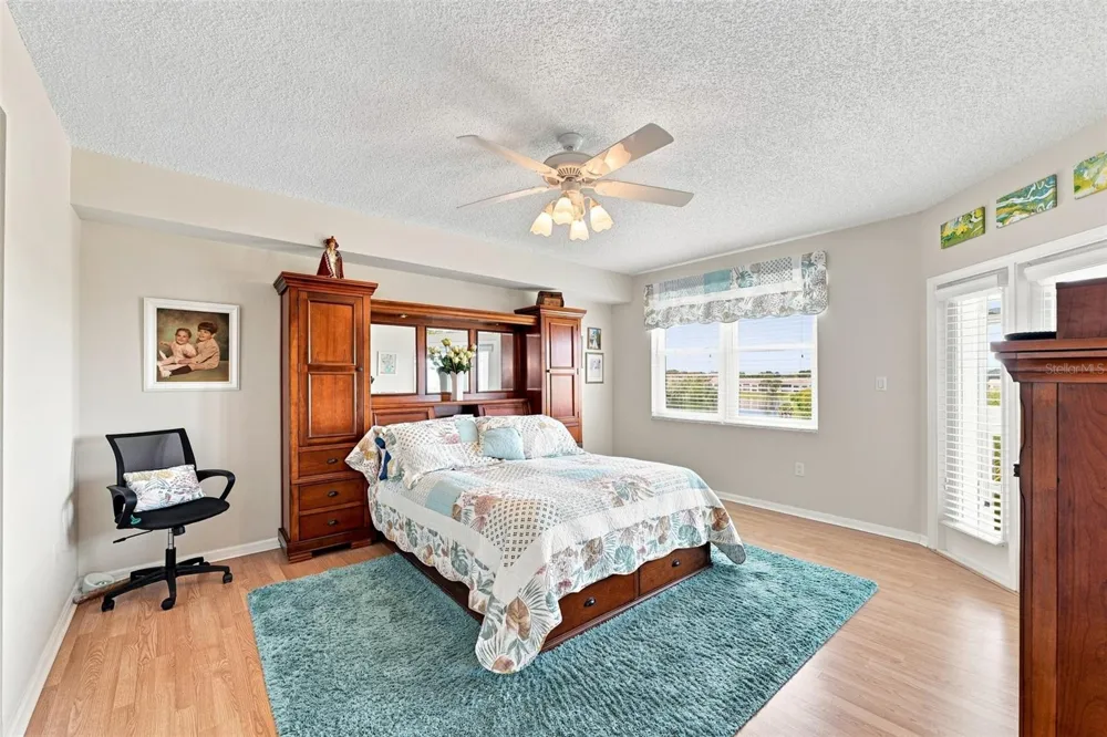 6450 SHORELINE DRIVE #9306 Seminole, FL 33708