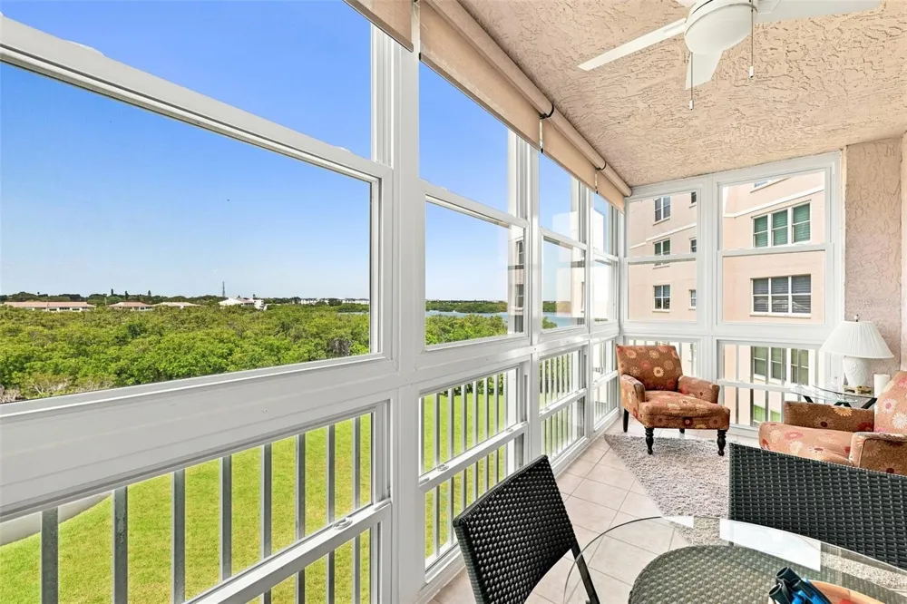6450 SHORELINE DRIVE #9306 Seminole, FL 33708
