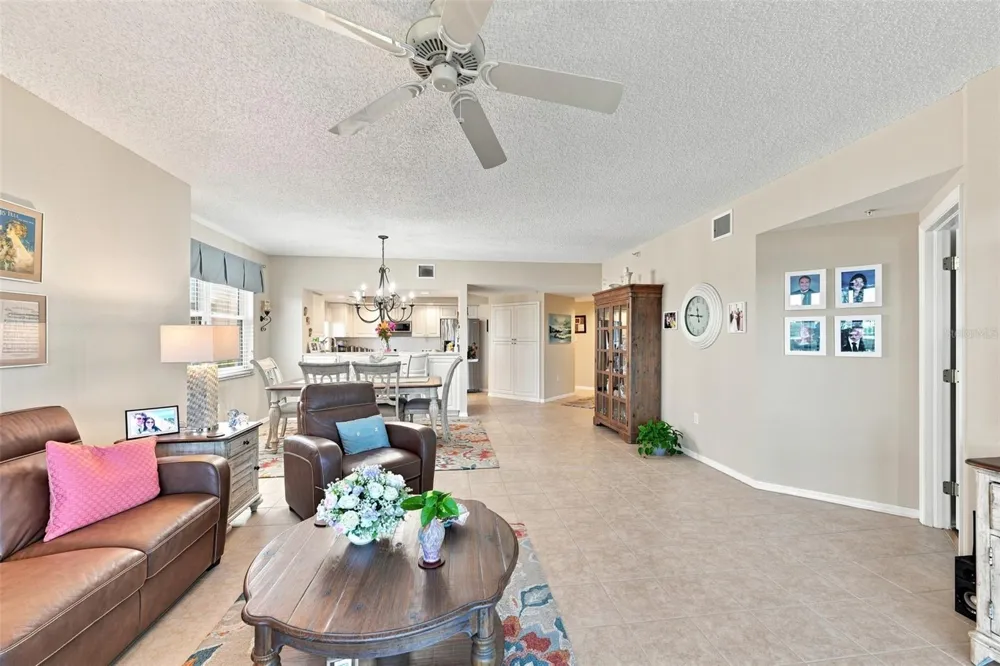 6450 SHORELINE DRIVE #9306 Seminole, FL 33708