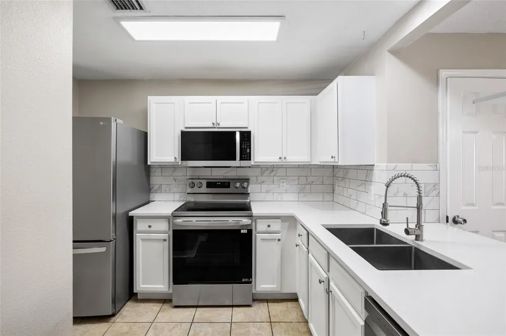 10840 LAKE SAINT CHARLES BOULEVARD Riverview, FL 33578