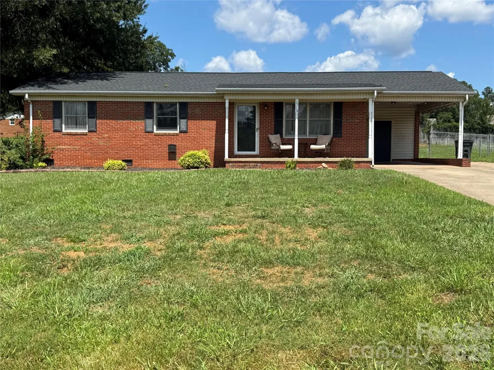 1710 Patrick Avenue Boiling Springs, NC 28152
