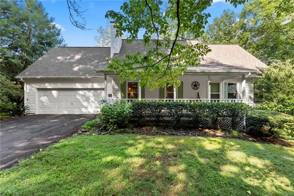 641 Martins Grove Road Dahlonega, GA 30533