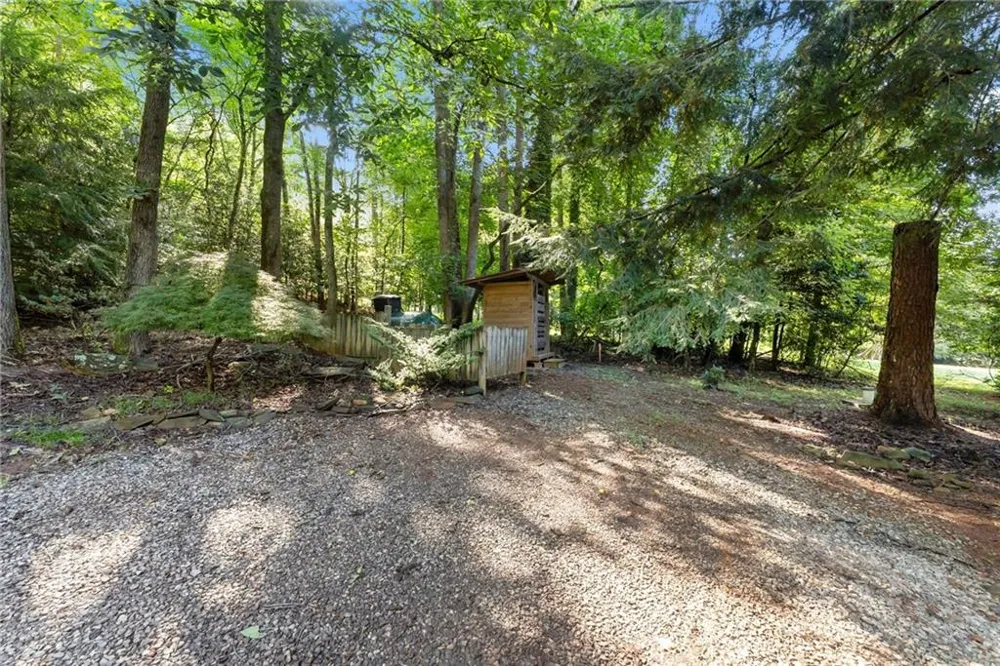 641 Martins Grove Road Dahlonega, GA 30533