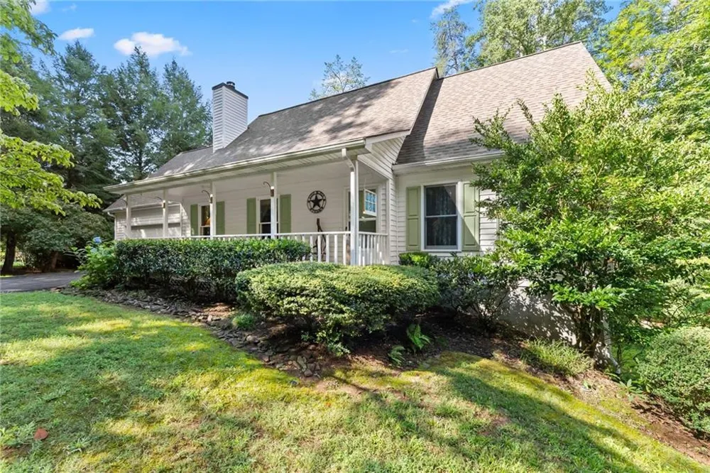 641 Martins Grove Road Dahlonega, GA 30533