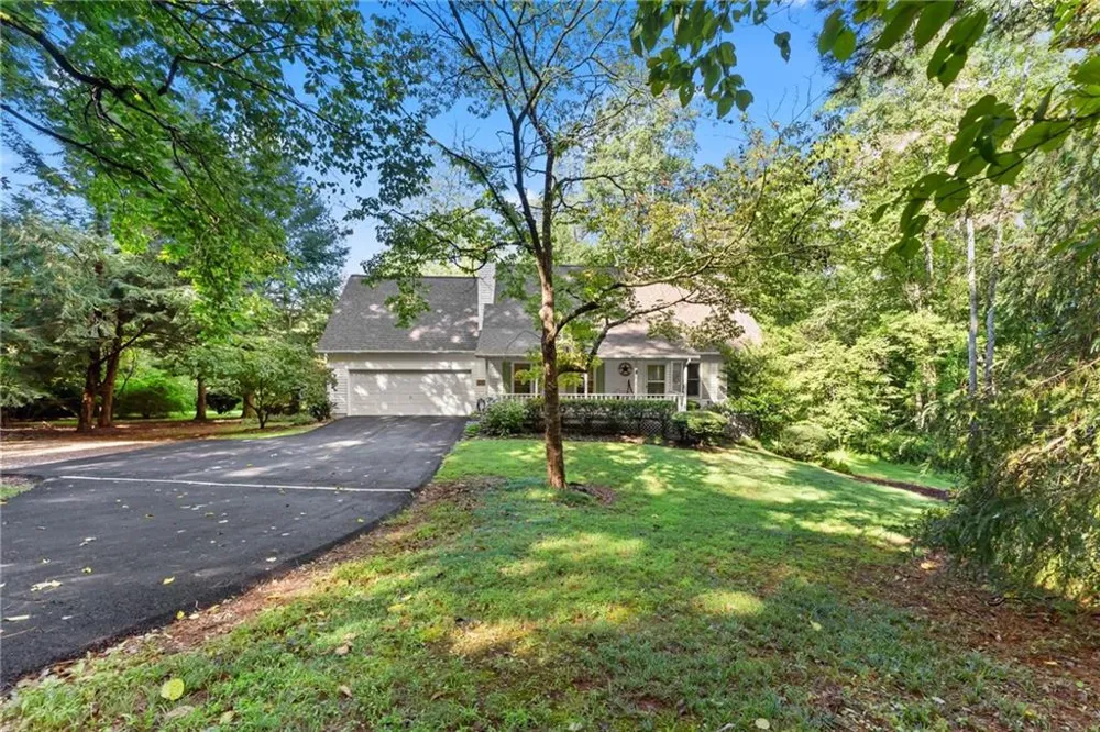 641 Martins Grove Road Dahlonega, GA 30533
