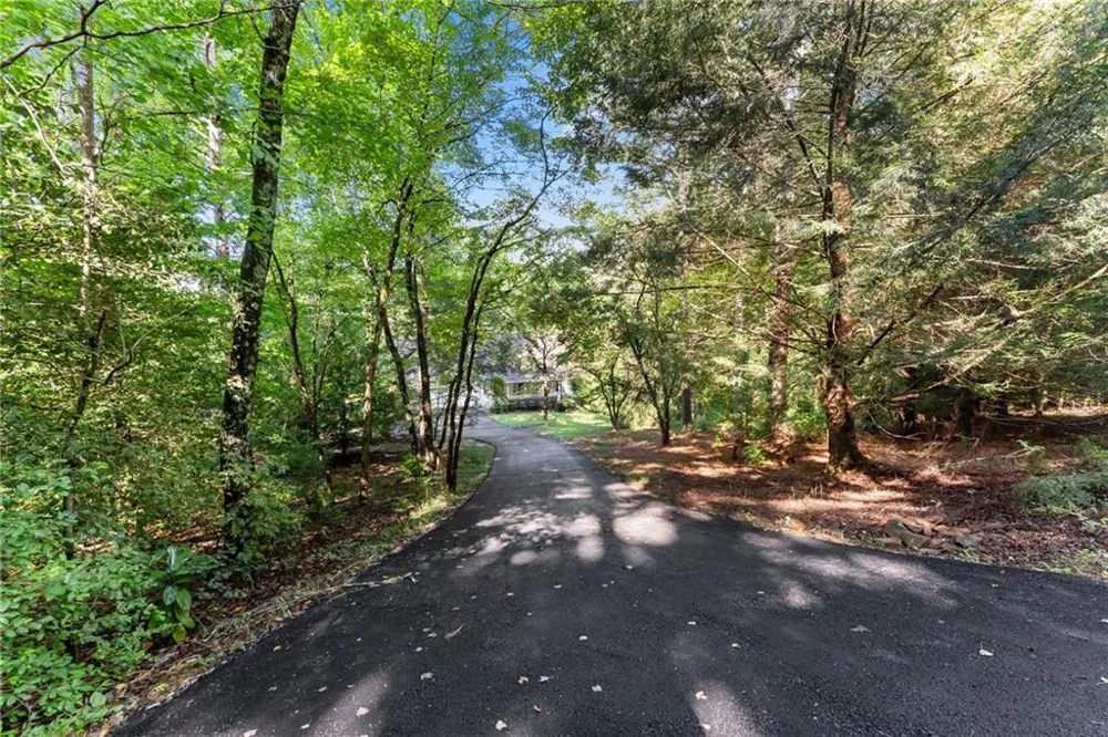 641 Martins Grove Road Dahlonega, GA 30533