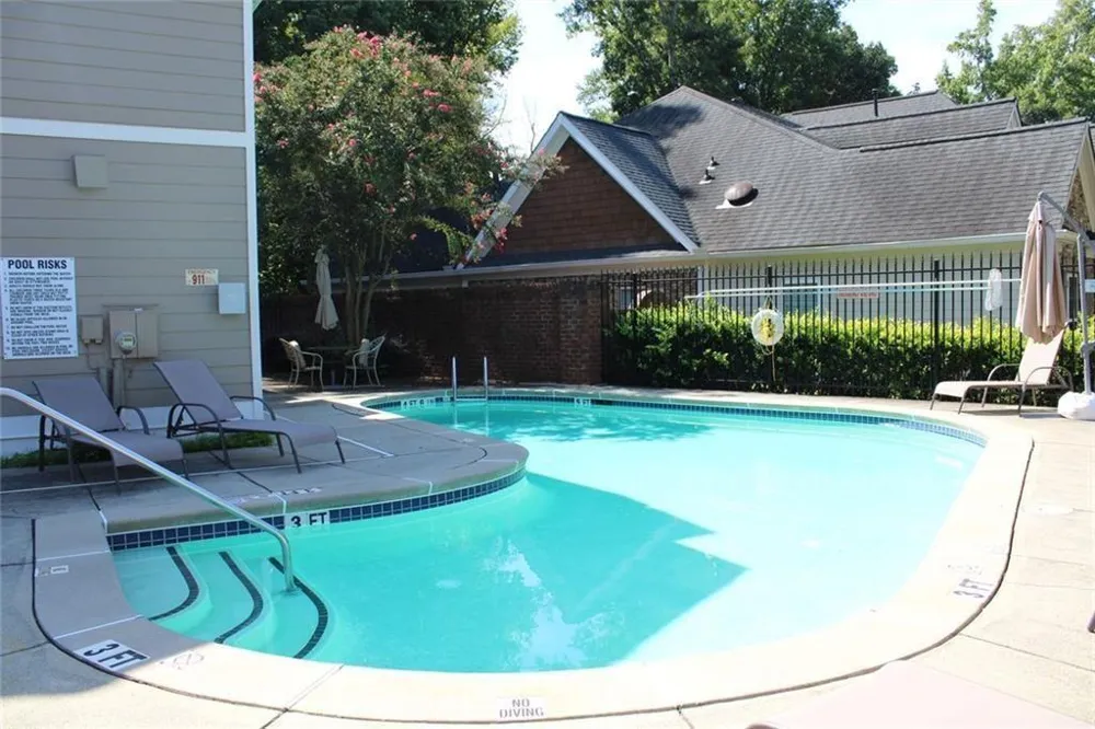 12100 Seasons Trace Alpharetta, GA 30004