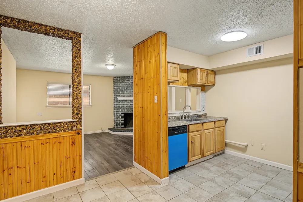 125 Allencrest Drive White Settlement, TX 76108