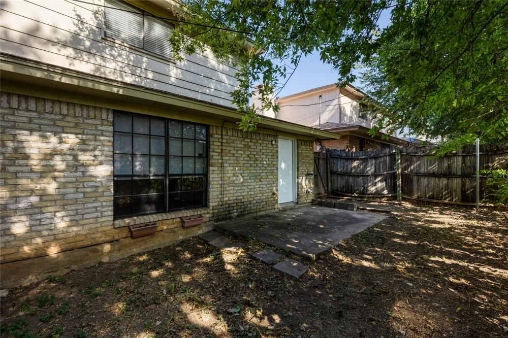 125 Allencrest Drive White Settlement, TX 76108
