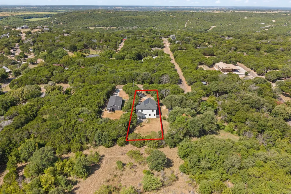 9405 Hilltop Street Rio Vista, TX 76093