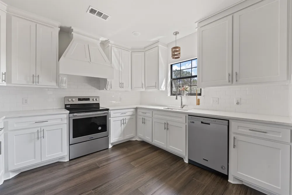 9405 Hilltop Street Rio Vista, TX 76093