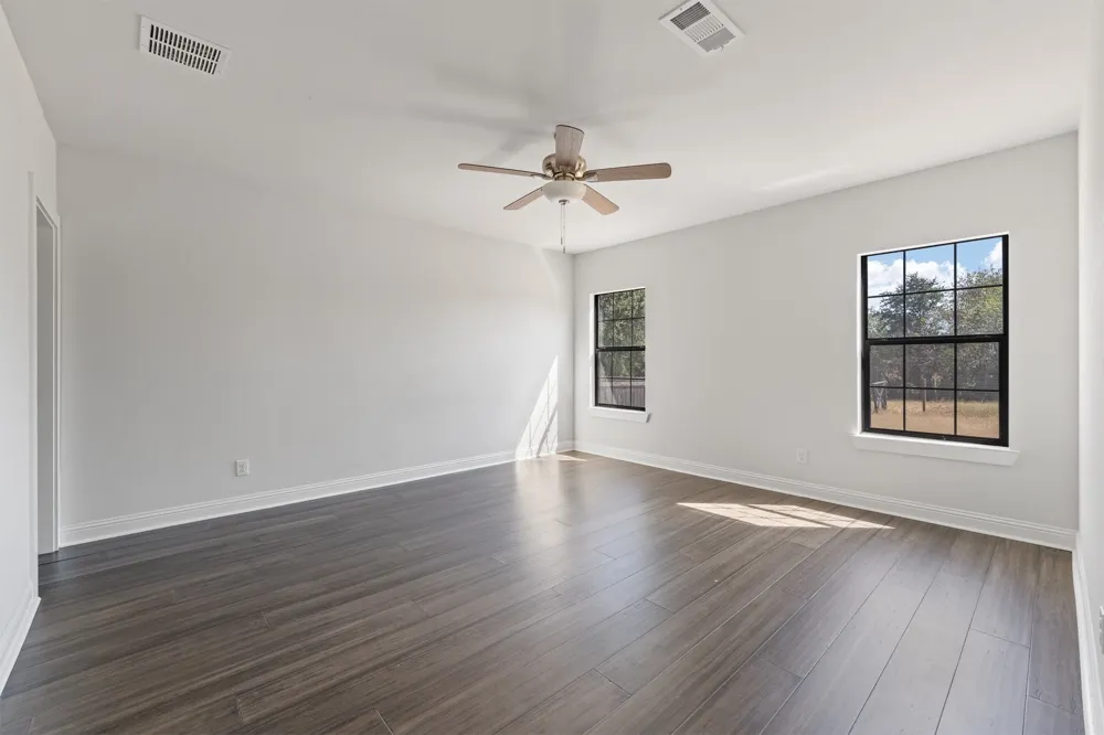 9405 Hilltop Street Rio Vista, TX 76093