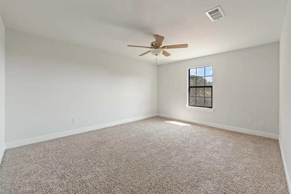 9405 Hilltop Street Rio Vista, TX 76093