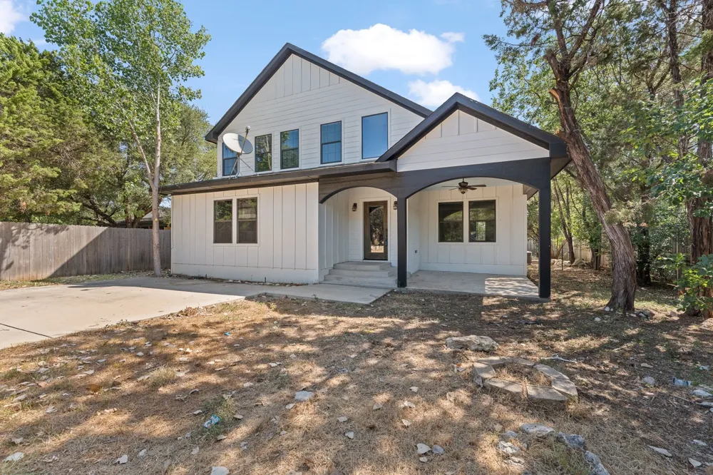 9405 Hilltop Street Rio Vista, TX 76093