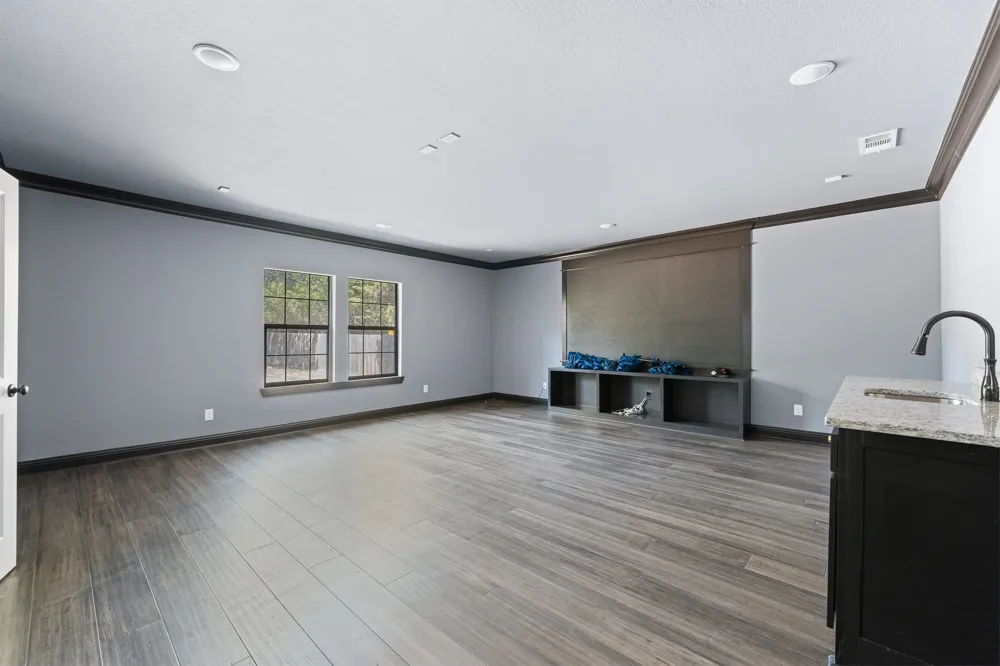 9405 Hilltop Street Rio Vista, TX 76093