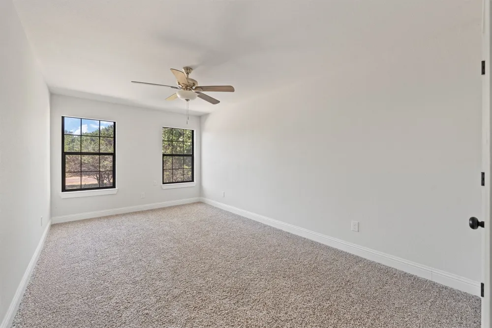 9405 Hilltop Street Rio Vista, TX 76093