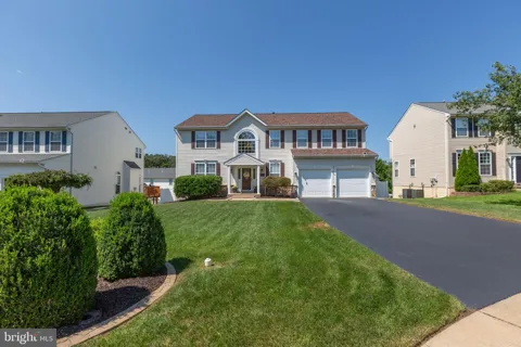 10 PEBBLE BEACH DRIVE