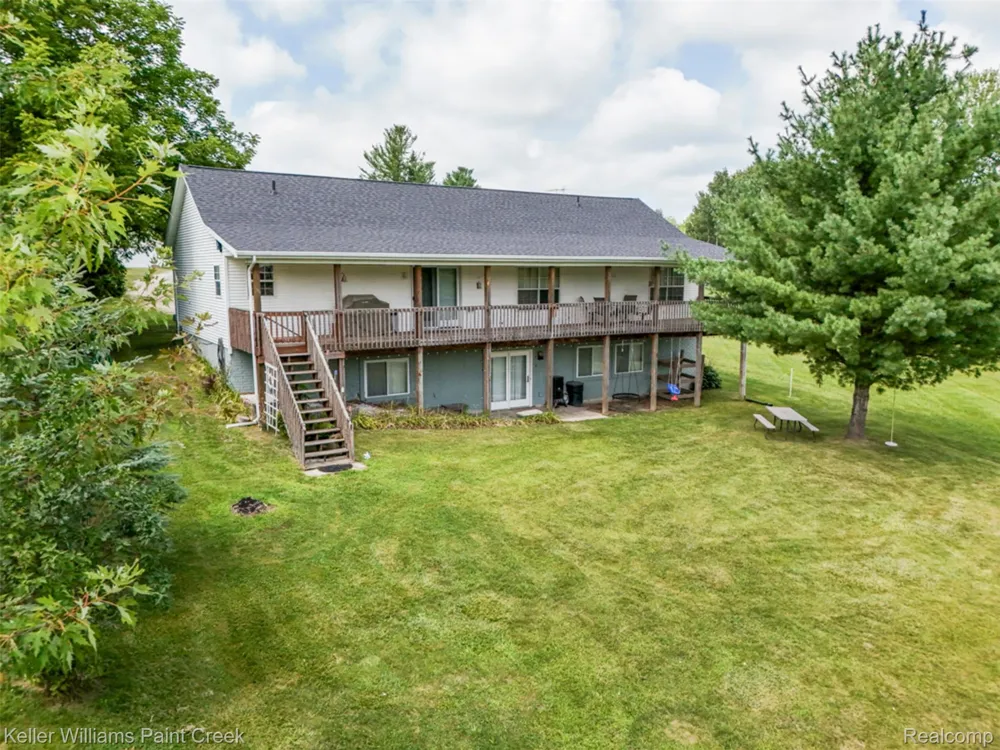 533 White Road Hay Township, MI 48624