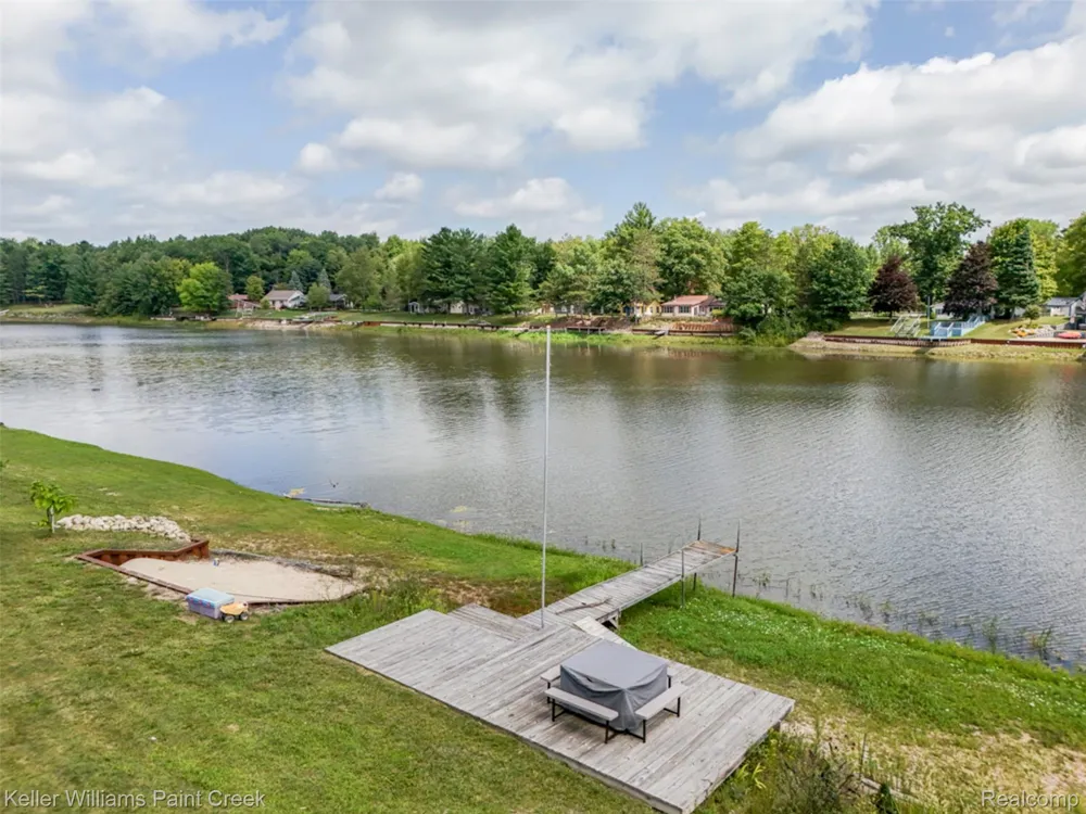 533 White Road Hay Township, MI 48624