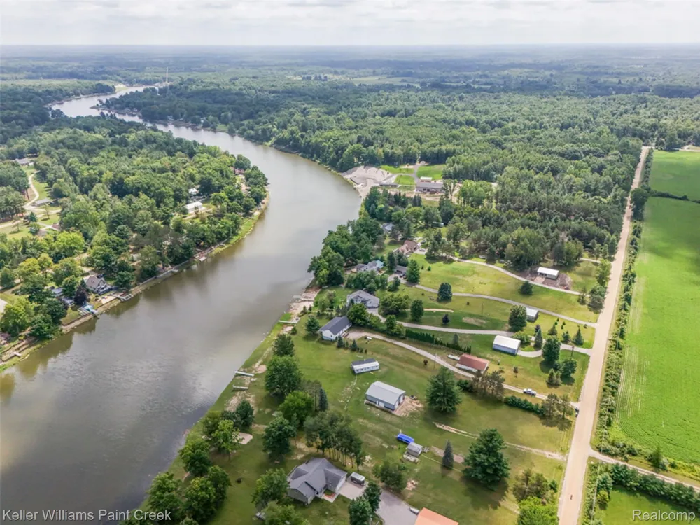533 White Road Hay Township, MI 48624
