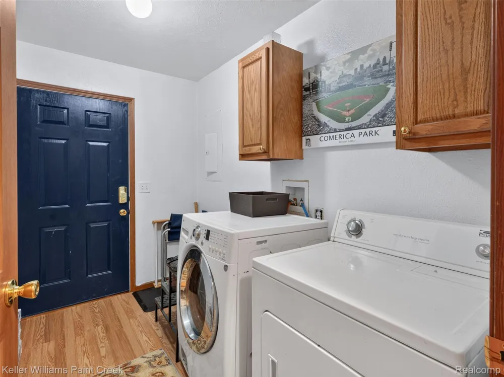 533 White Road Hay Township, MI 48624