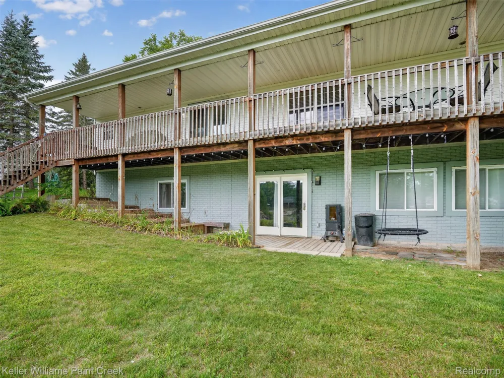 533 White Road Hay Township, MI 48624