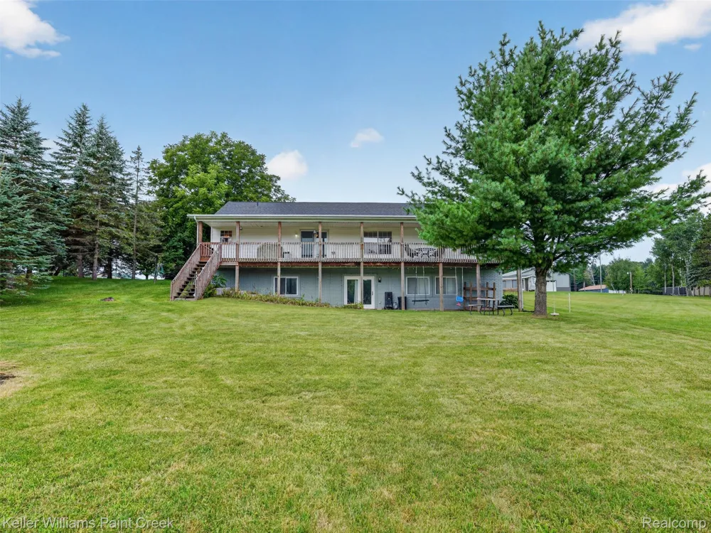 533 White Road Hay Township, MI 48624
