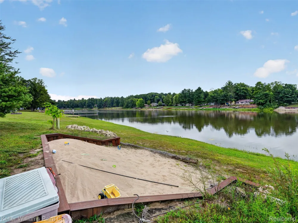 533 White Road Hay Township, MI 48624