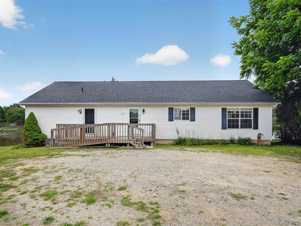 533 White Road Hay Township, MI 48624