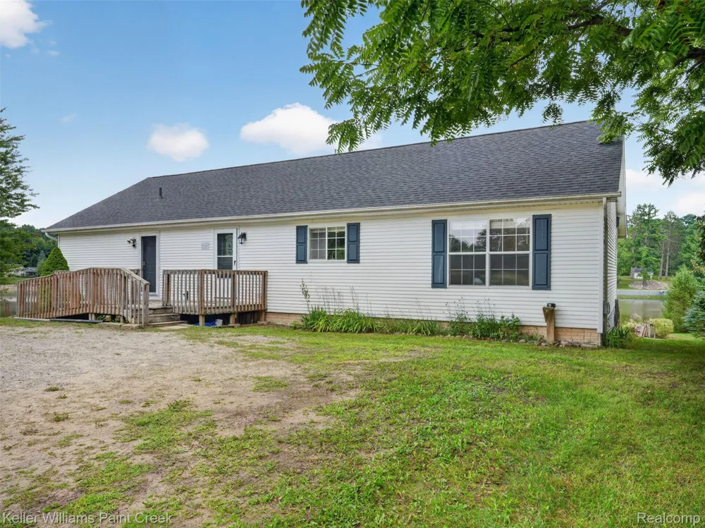 533 White Road Hay Township, MI 48624