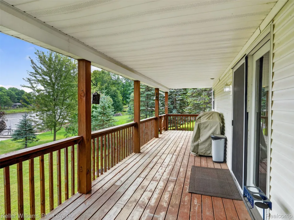 533 White Road Hay Township, MI 48624