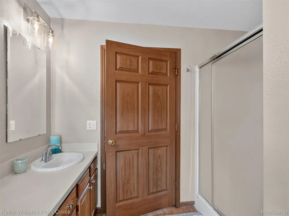 533 White Road Hay Township, MI 48624