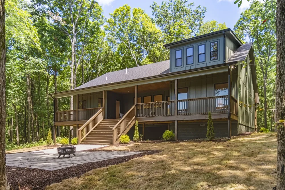 824 Valley View Drive Altamont, TN 37301