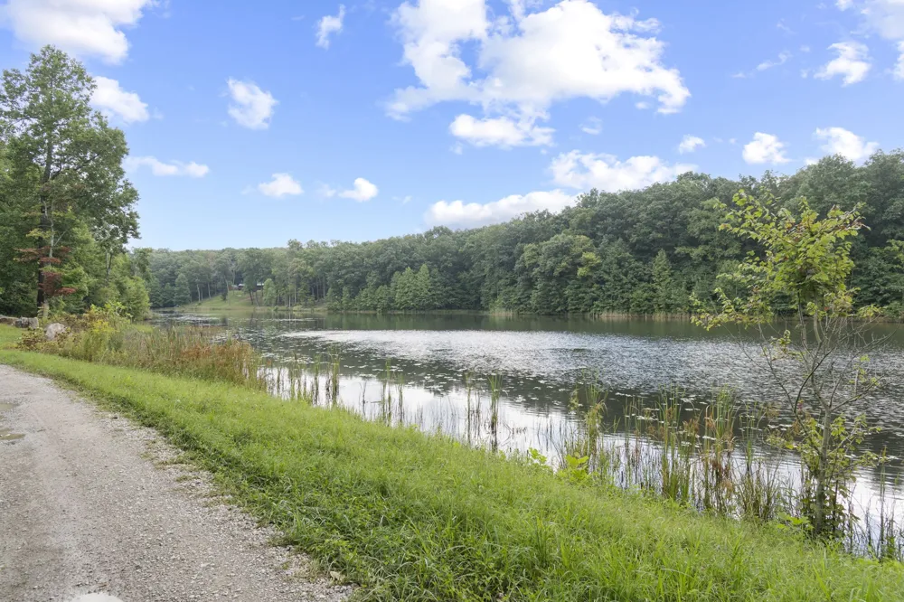 824 Valley View Drive Altamont, TN 37301