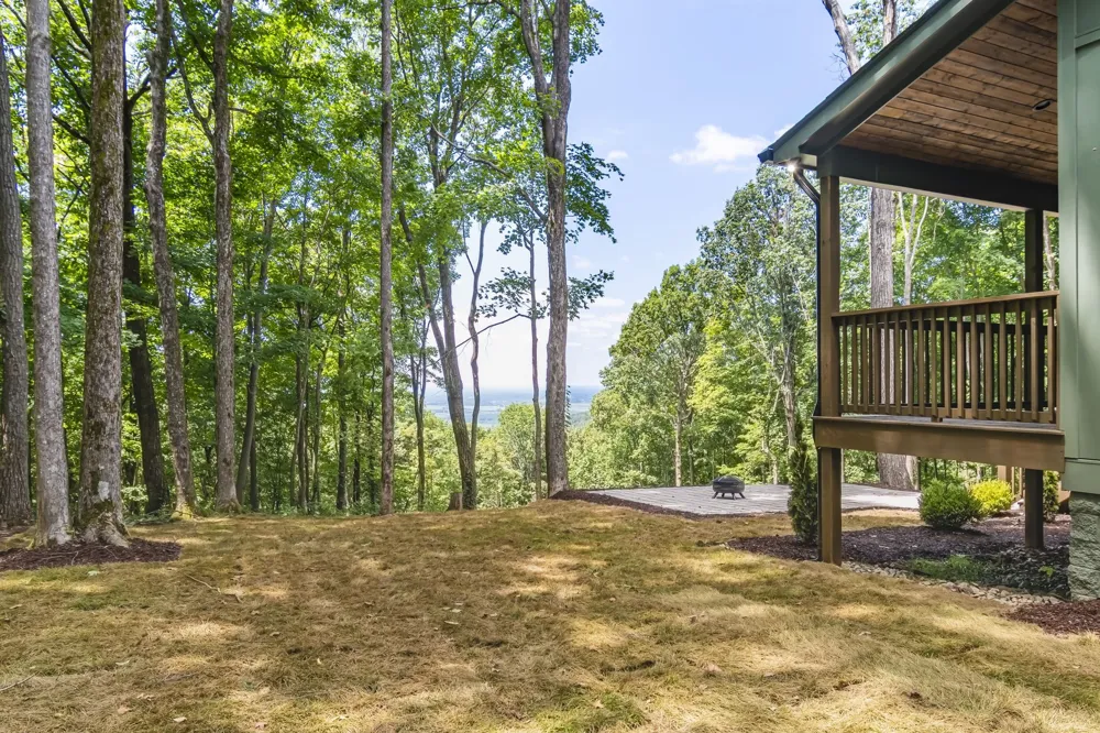 824 Valley View Drive Altamont, TN 37301
