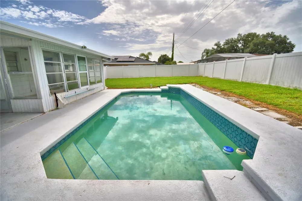 153 BROWNING CIR Winter Haven, FL 33884