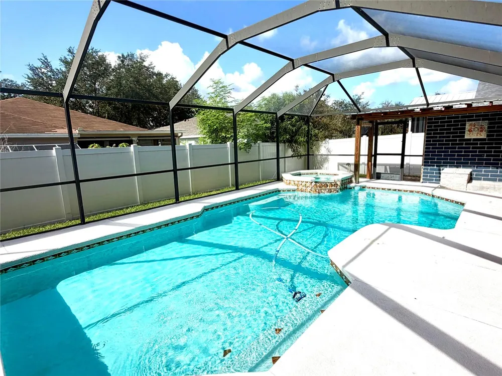 2617 ALLWOOD AVENUE Valrico, FL 33596