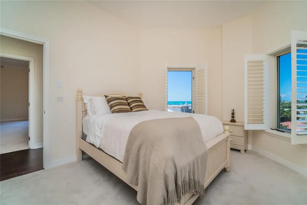 14 SOMERSET STREET #5C Clearwater, FL 33767