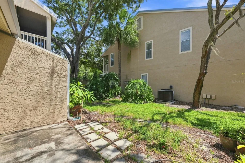 13017 LORNA PLACE Tampa, FL 33618